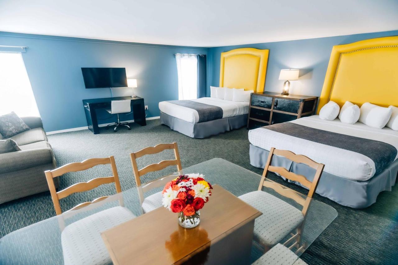 Hollander Hotel - Downtown St. Petersburg Bagian luar foto