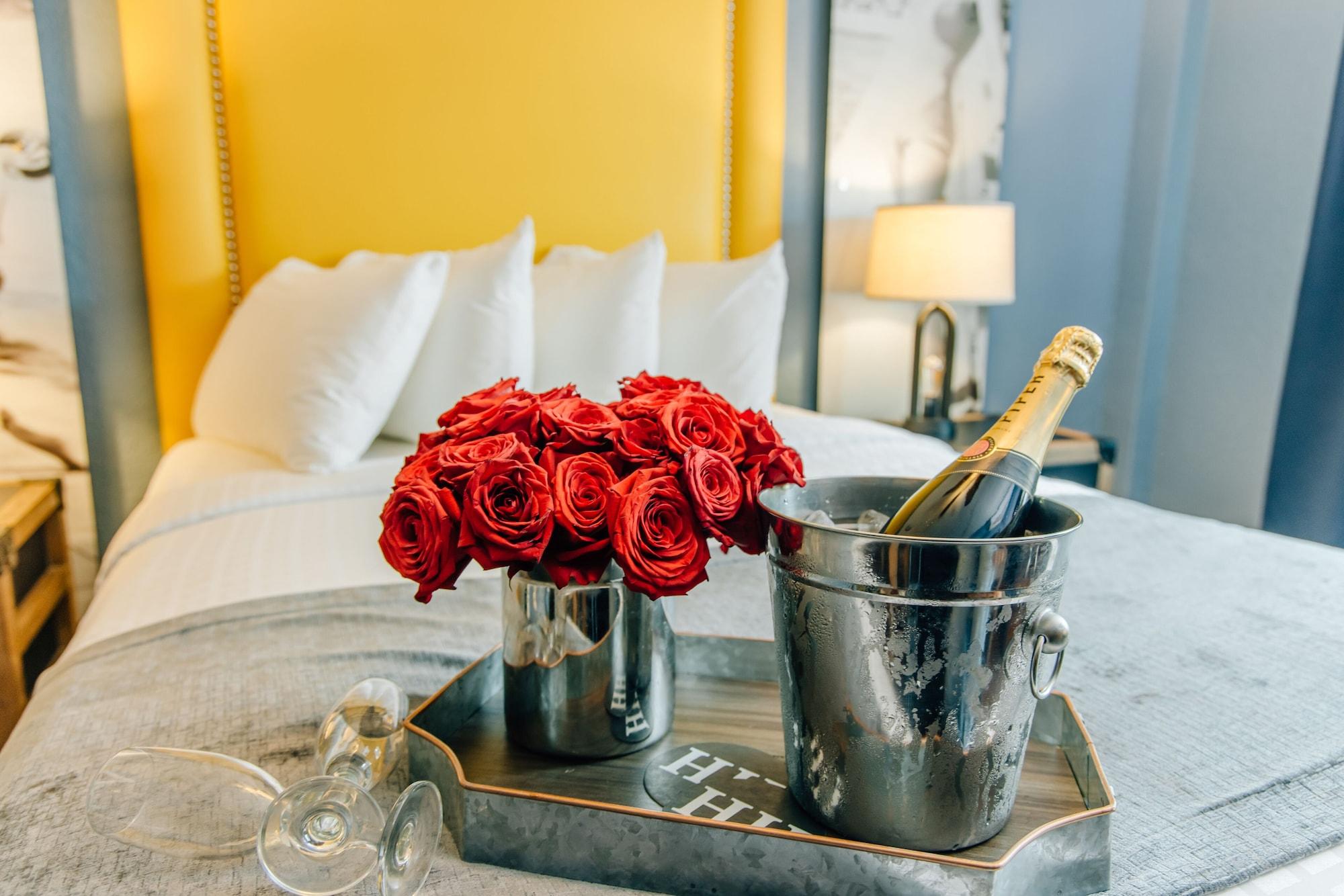 Hollander Hotel - Downtown St. Petersburg Bagian luar foto