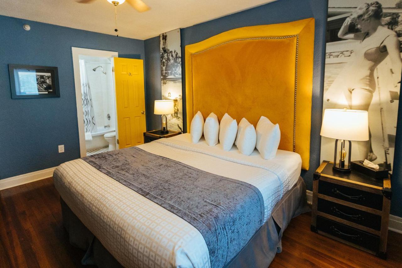 Hollander Hotel - Downtown St. Petersburg Bagian luar foto