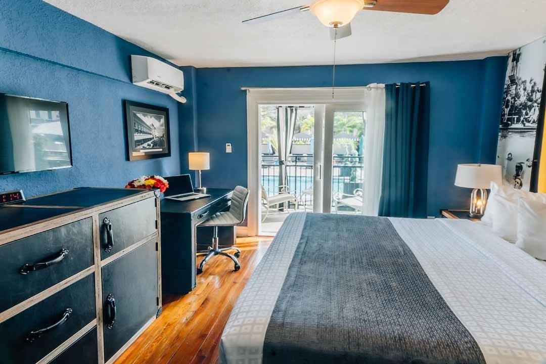 Hollander Hotel - Downtown St. Petersburg Bagian luar foto
